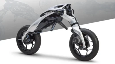 Najnowszy koncept Yamaha MOTOROiD :Λ wykracza daleko poza klasyczne rozumienie motocykla.