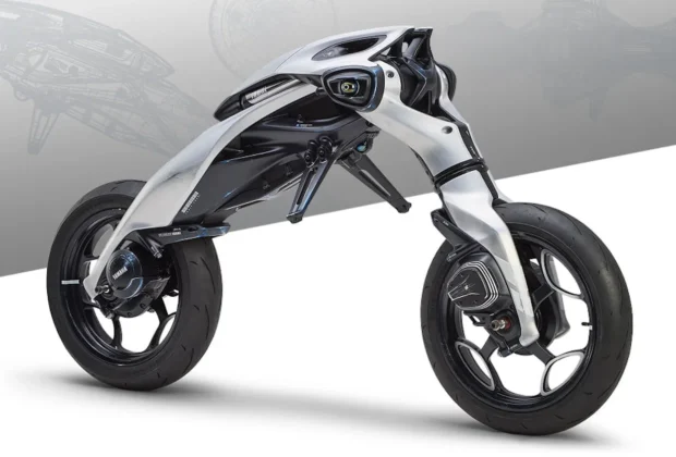 Najnowszy koncept Yamaha MOTOROiD :Λ wykracza daleko poza klasyczne rozumienie motocykla.