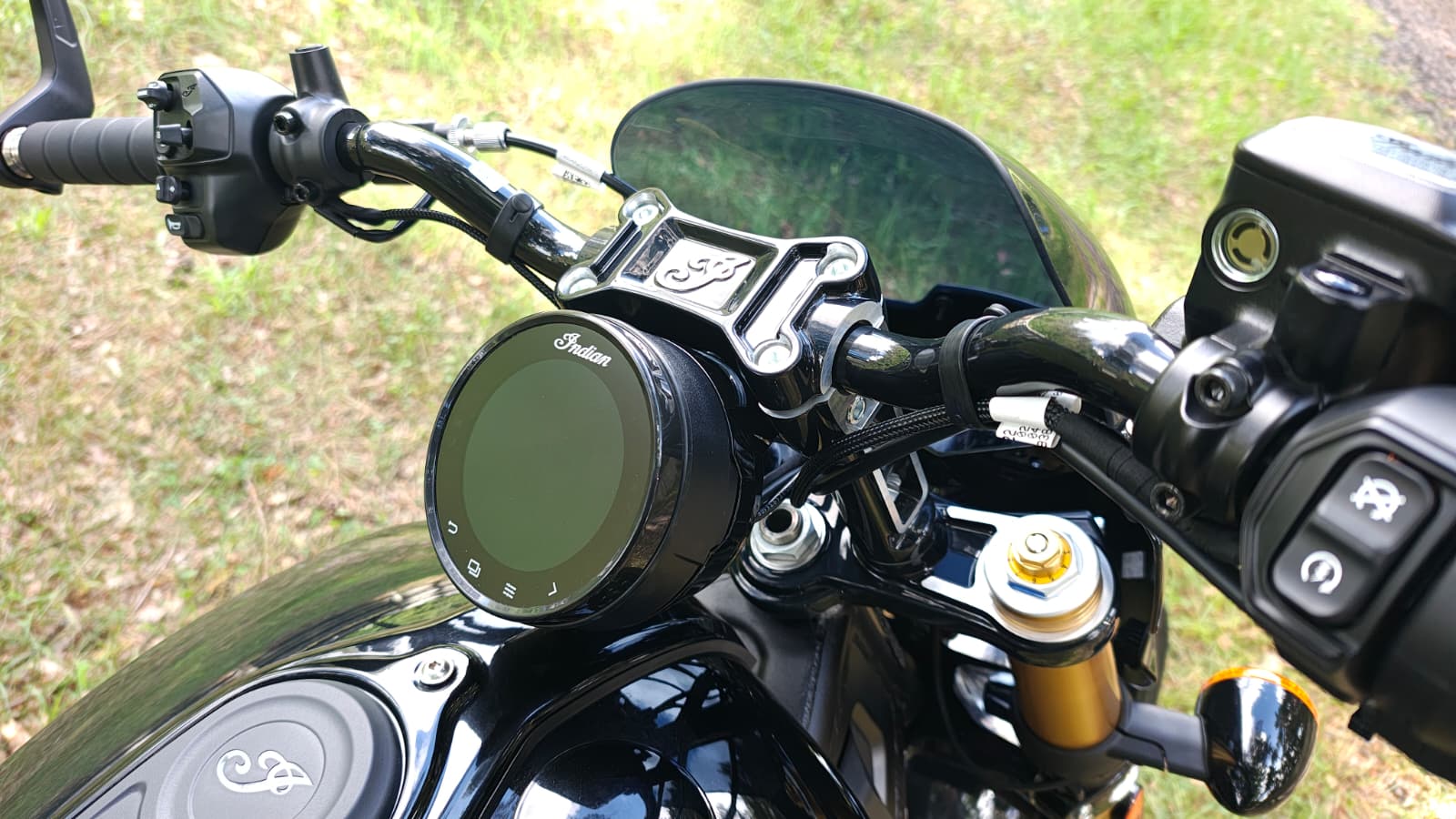 Indian Scout 101 – cruiser, który wymyka się schematom
